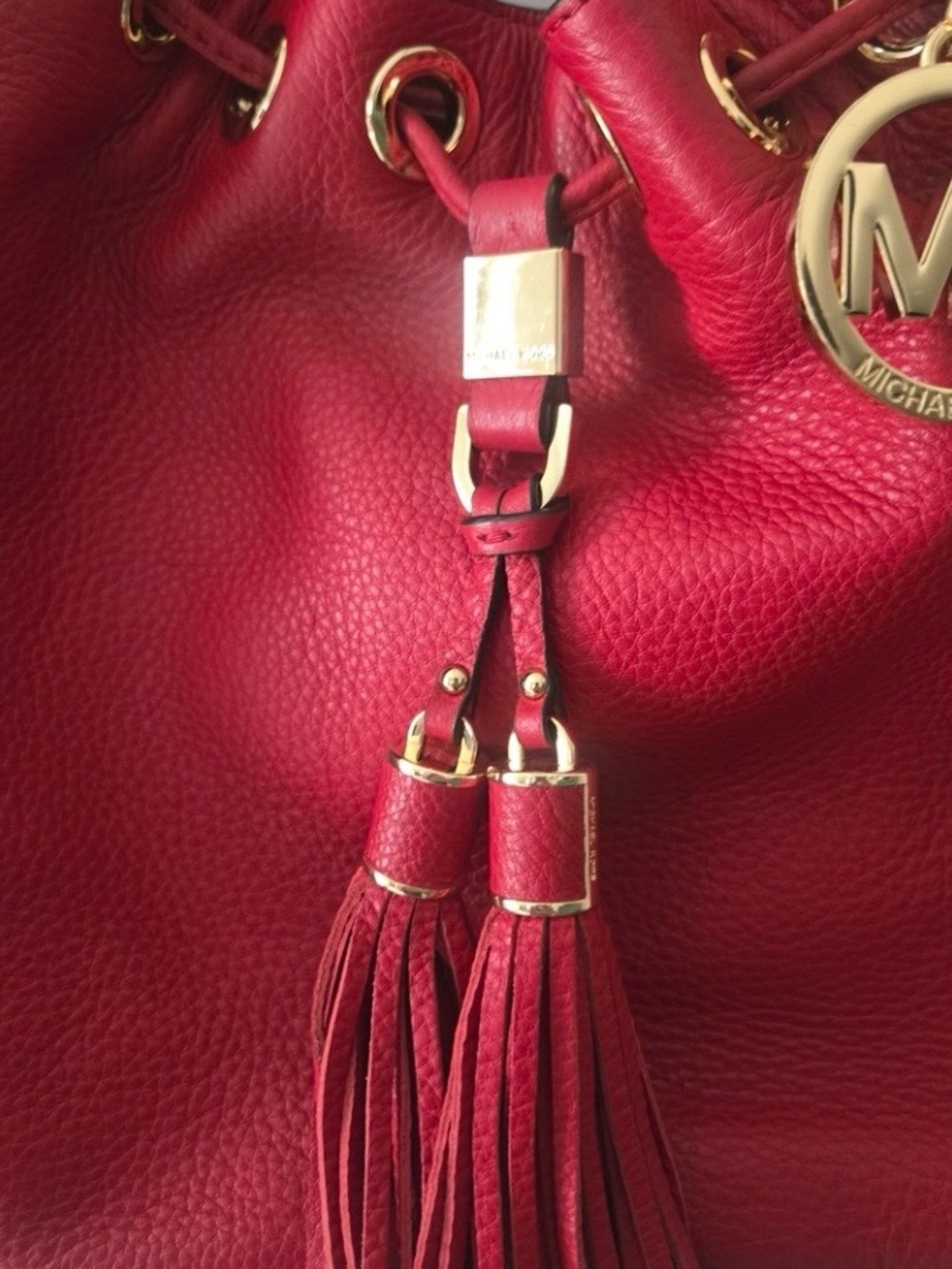 Michael Kors Red Leather Shoulder Bag with Gold Hardware like new - Picture 6 of 12